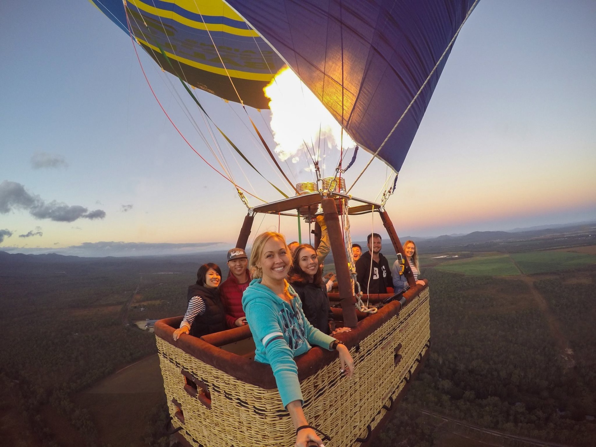 Hot Air Balloon Cairns C Hot Getaways Hot Sex Picture 